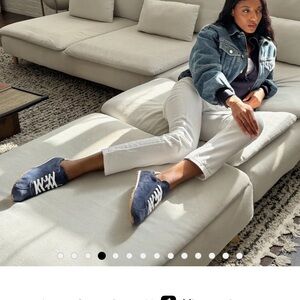 Dolce Vita Serina navy suede sneakers size 7 runs small